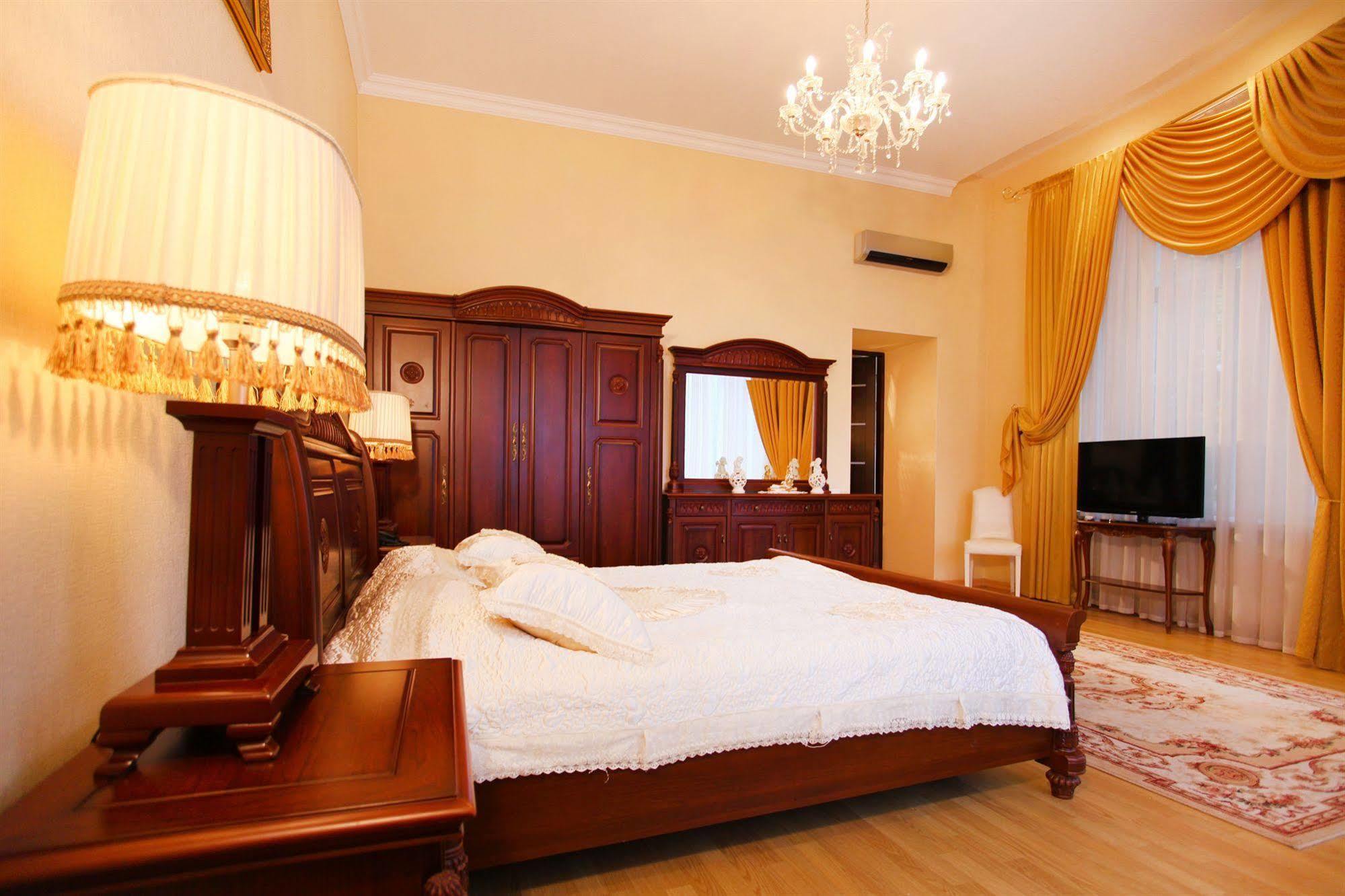 Ekaterina Hotel Одеса Екстериор снимка