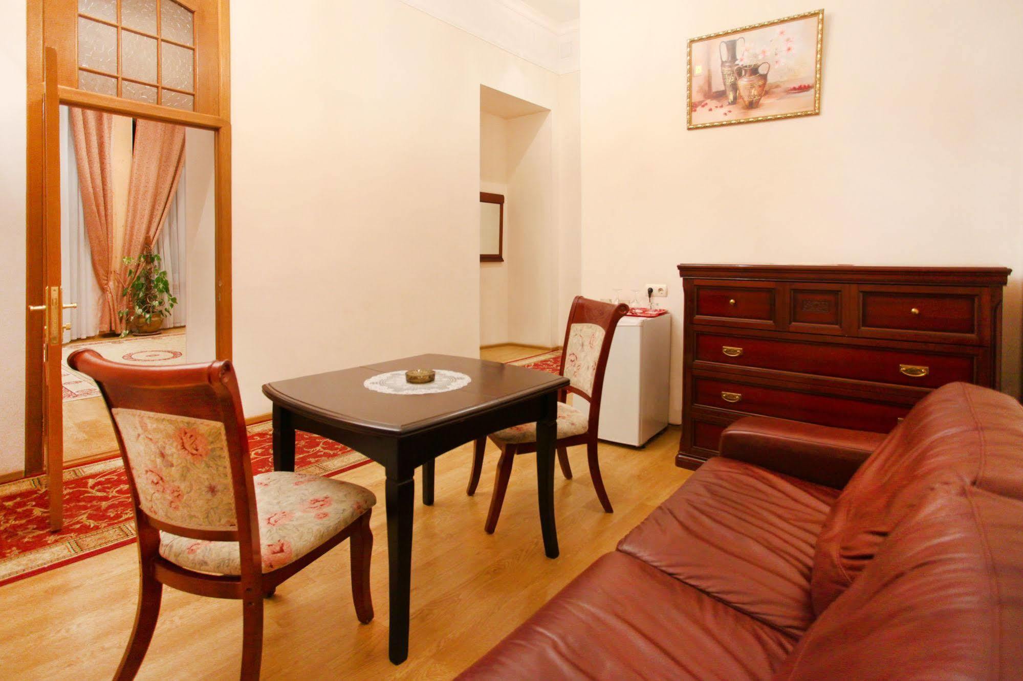 Ekaterina Hotel Одеса Екстериор снимка