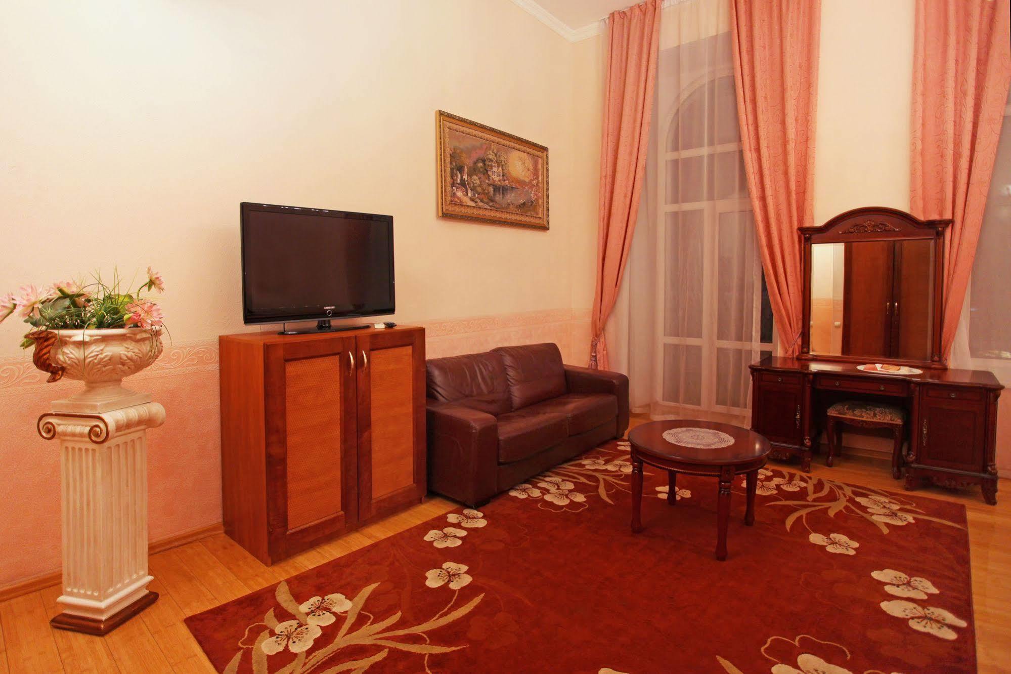 Ekaterina Hotel Одеса Екстериор снимка